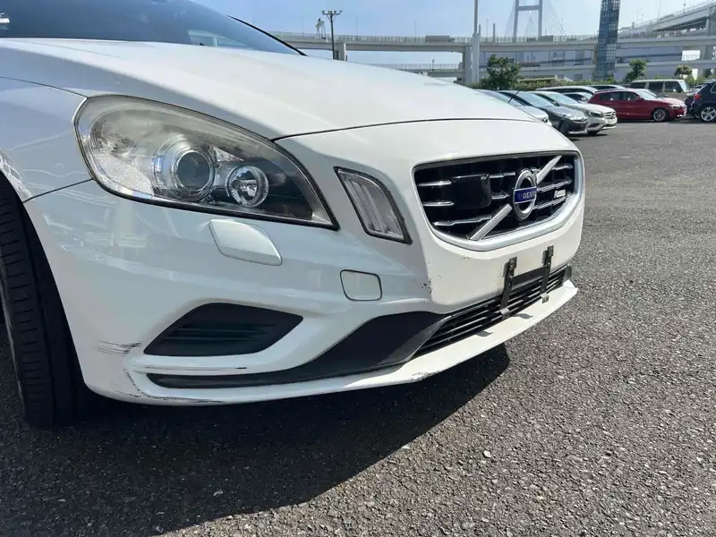 VOLVO V60 T4 R-DESIGN Thumbnail 25