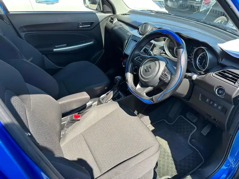 SUZUKI SWIFT HYBRID ML SAFETY PKG Thumbnail 5