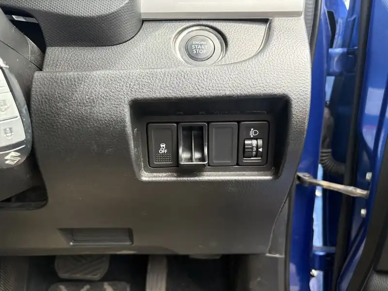 SUZUKI SWIFT XG Thumbnail 7