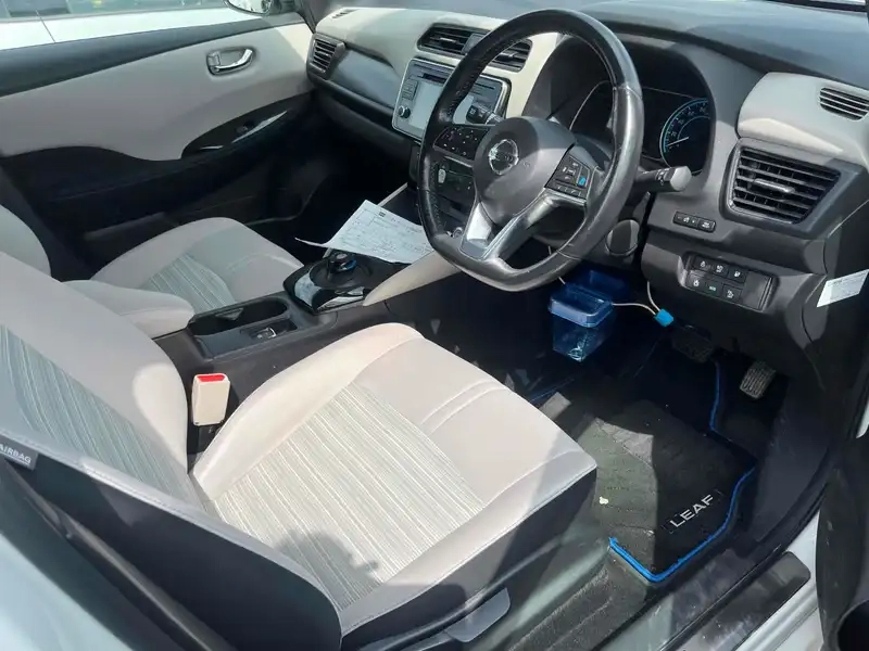 NISSAN LEAF G Thumbnail 3