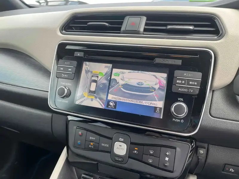 NISSAN LEAF G Thumbnail 6