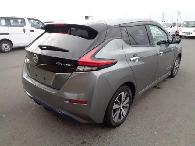 NISSAN LEAF X Thumbnail 2