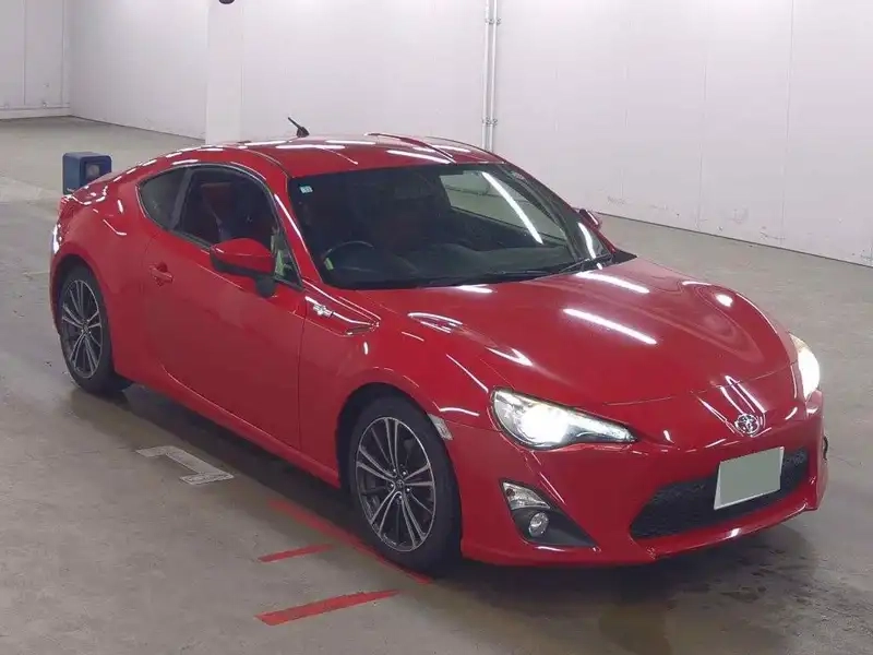 TOYOTA 86 GT Thumbnail 3