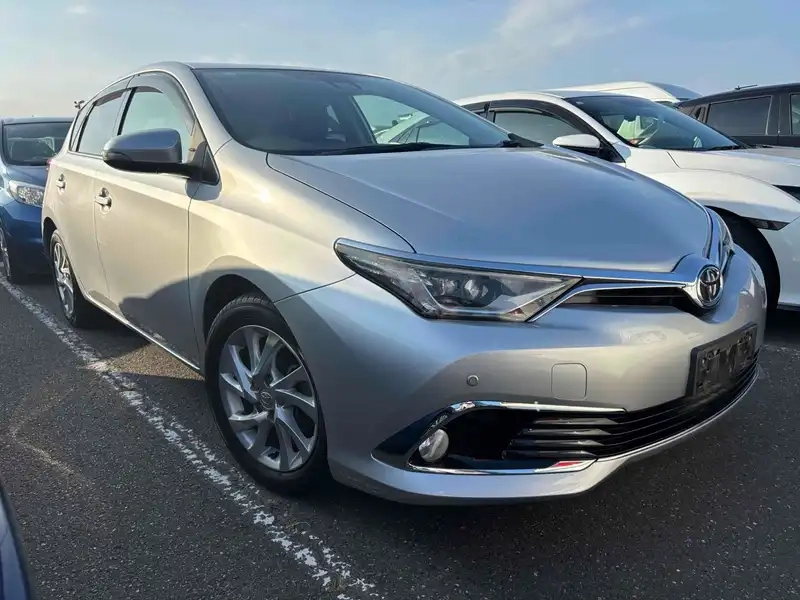 TOYOTA AURIS 180S Thumbnail 1