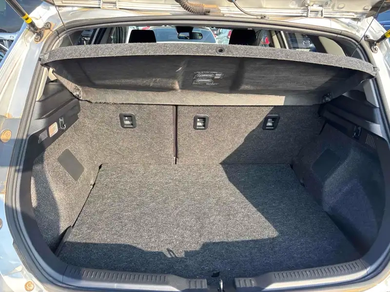 TOYOTA AURIS 180S Thumbnail 5