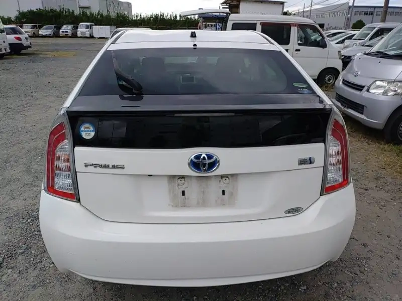 TOYOTA PRIUS S Thumbnail 5