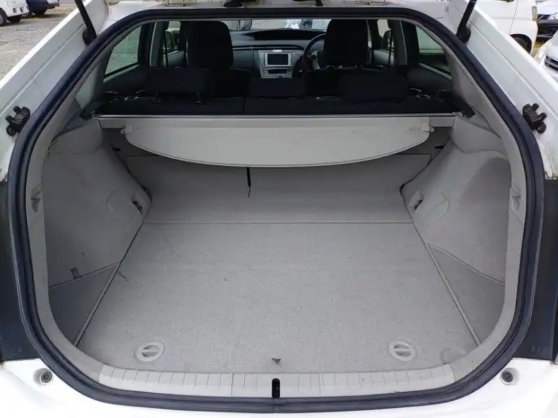TOYOTA PRIUS S Thumbnail 8