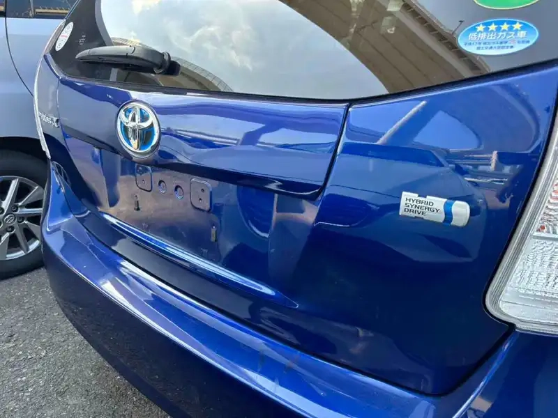 TOYOTA PRIUS G ALPHA Thumbnail 7