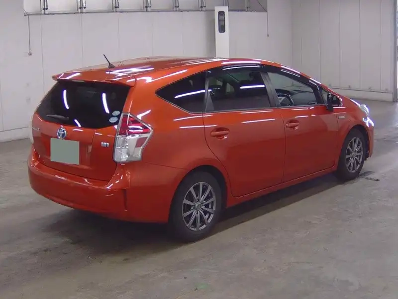 TOYOTA PRIUS ALPHA G Thumbnail 5
