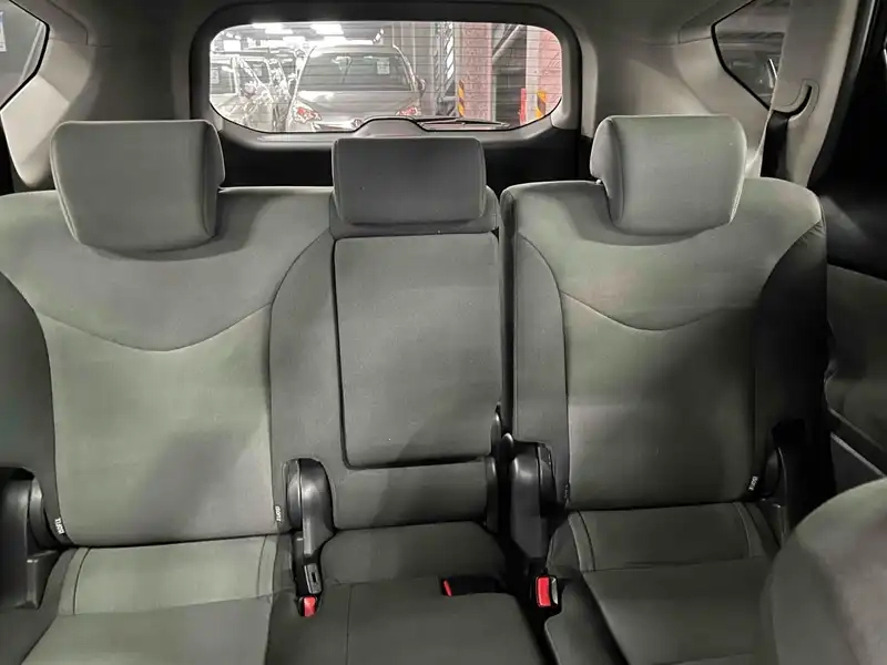 TOYOTA PRIUS ALPHA S 5ST Thumbnail 15