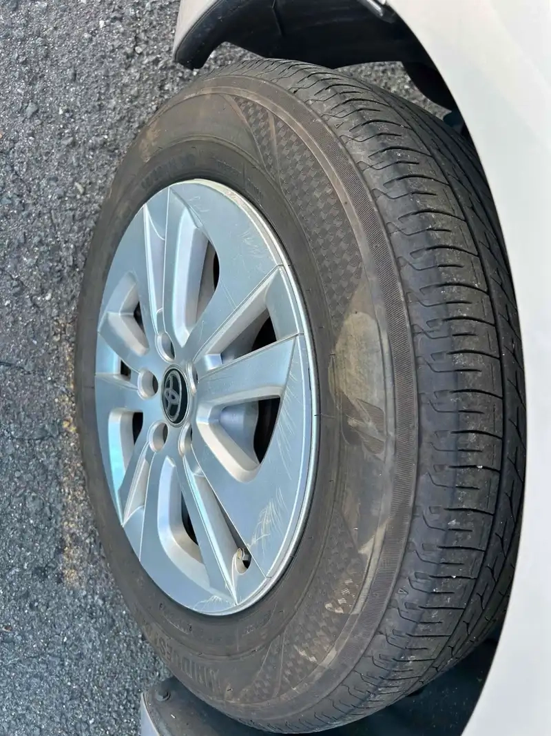 TOYOTA PRIUS S Thumbnail 12