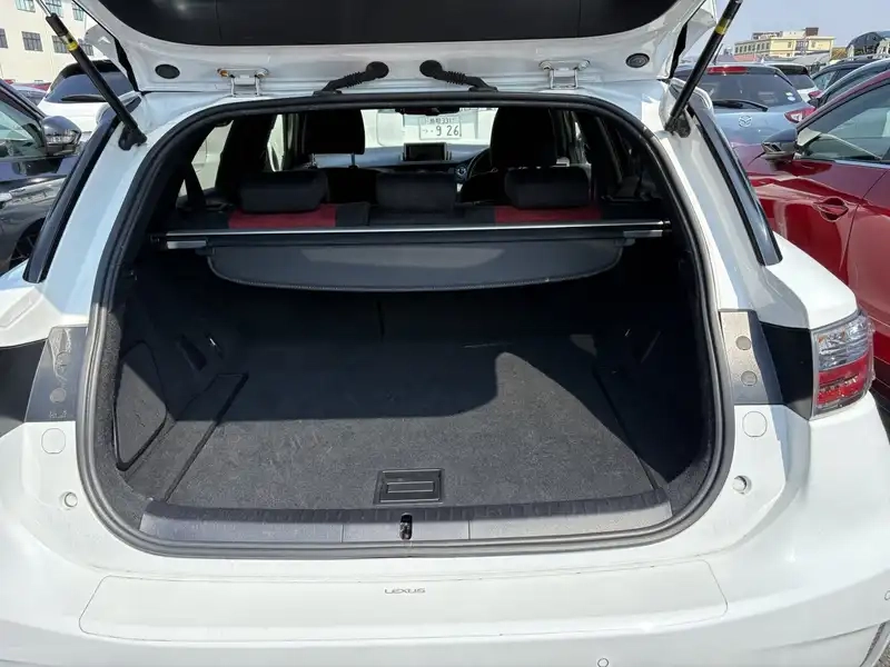 LEXUS CT CT200H F SPORTS Thumbnail 8