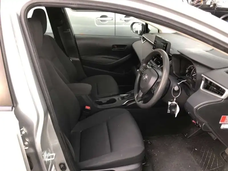 TOYOTA COROLLA TOURING HYBRID G-X Thumbnail 5