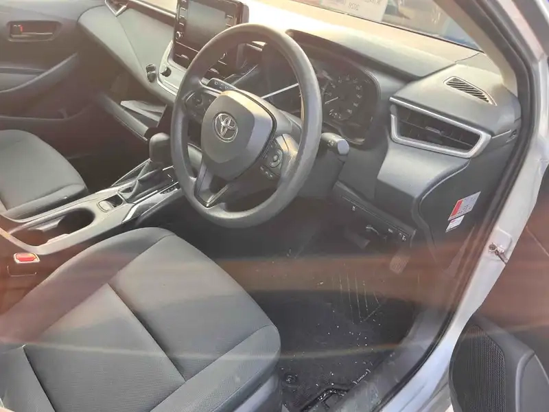 TOYOTA COROLLA TOURING HYBRID G-X Thumbnail 10