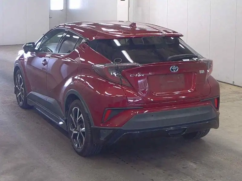 TOYOTA C-HR G Thumbnail 2