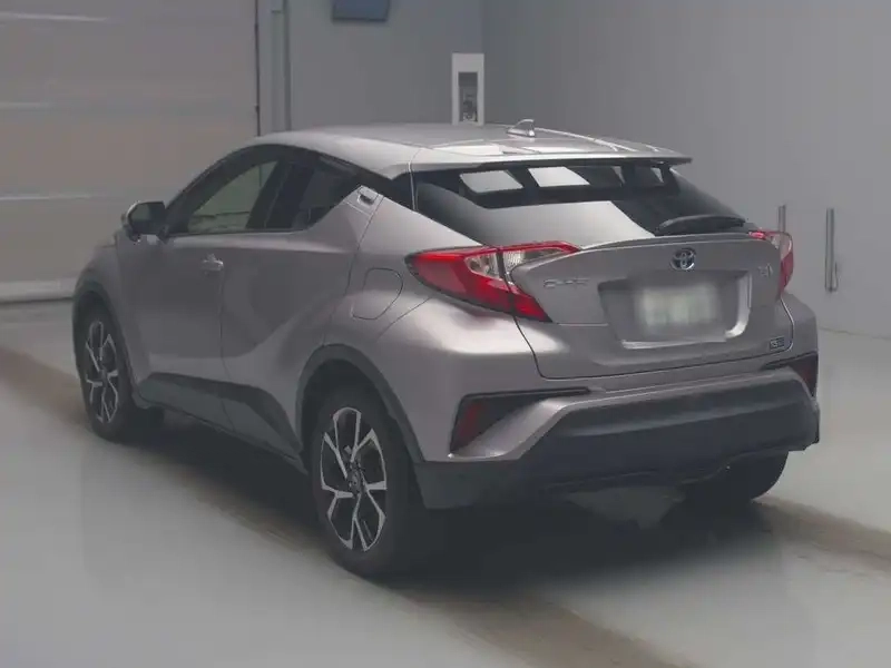 TOYOTA C-HR G Thumbnail 7