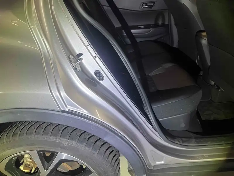 TOYOTA C-HR G Thumbnail 19