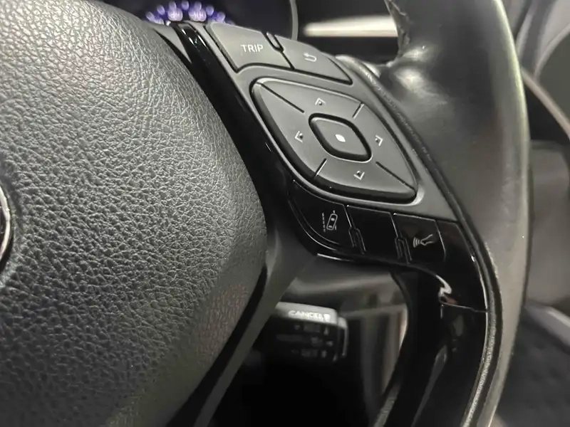 TOYOTA C-HR G Thumbnail 18