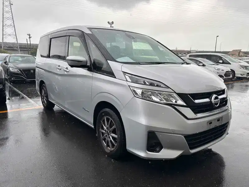 2017 Nissan Serena Hybrid
