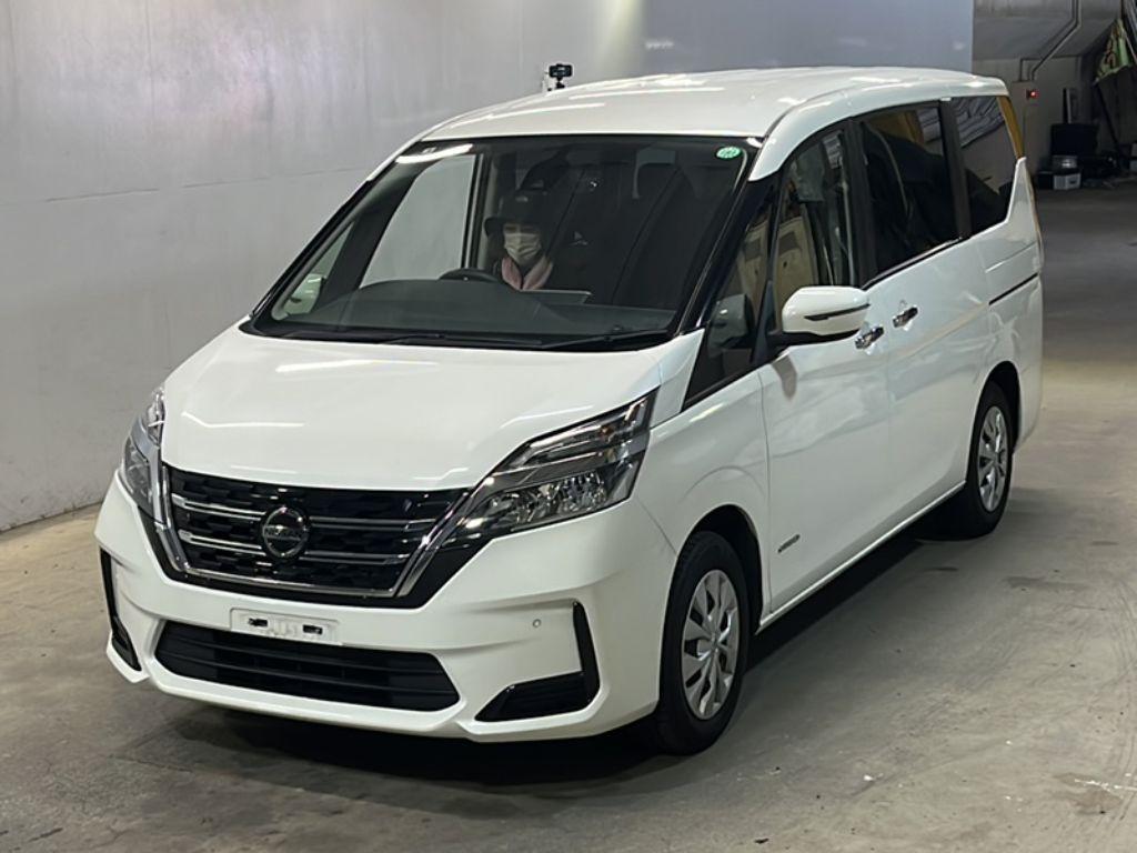 2022 Nissan SERENA 62,000 km