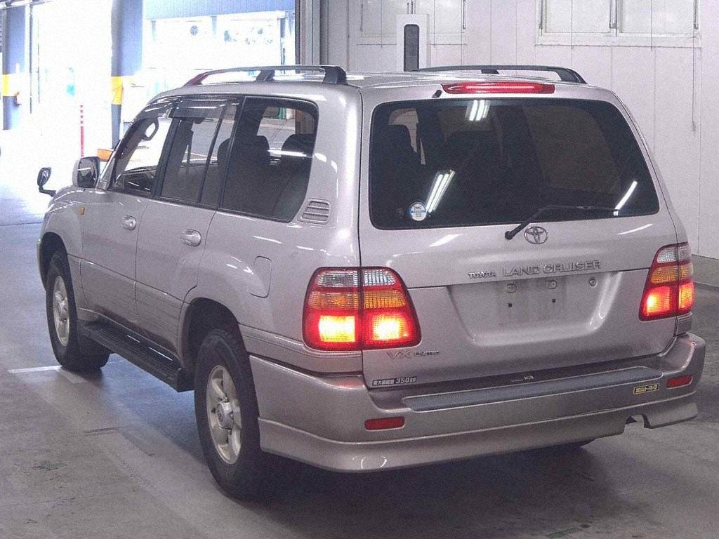 TOYOTA LAND CRUISER 100 4WD VX LIMITED Image 2