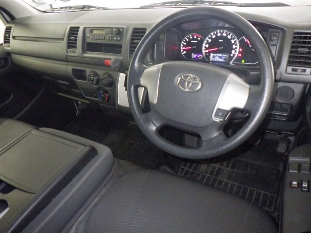 TOYOTA HIACE VAN 5D 4WD LONG DX Image 3