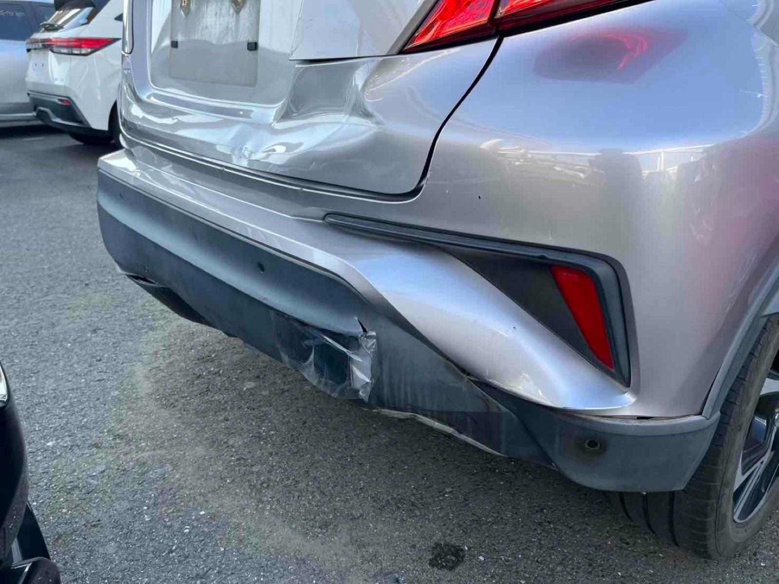 TOYOTA C-HR G Image 10