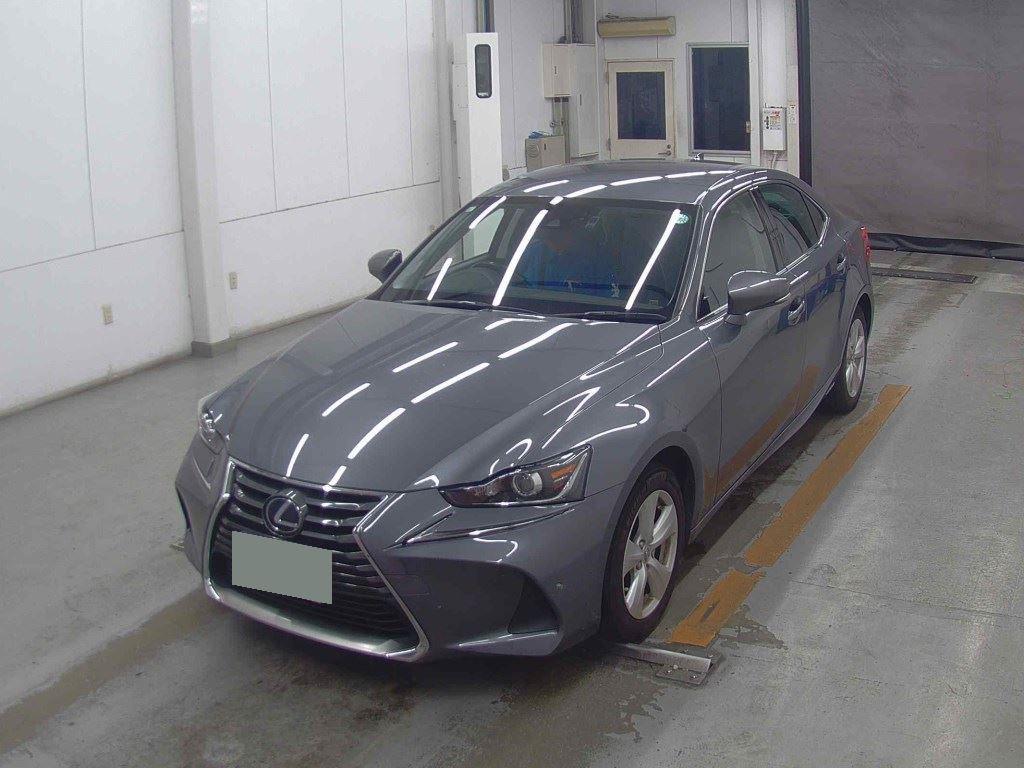 LEXUS IS 4D IS300H Image 6