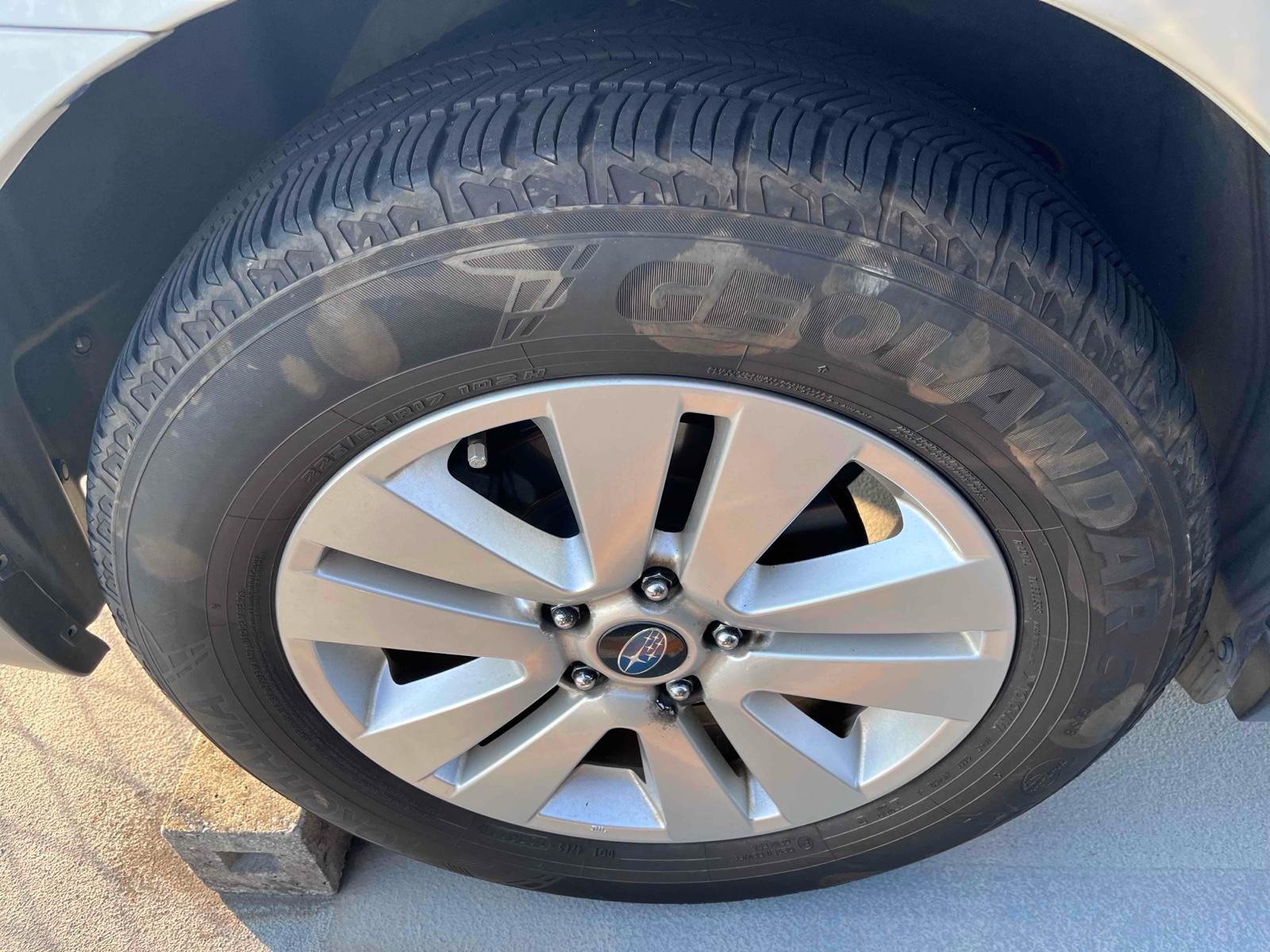 SUBARU OUTBACK 4WD BASE GRADE Image 15