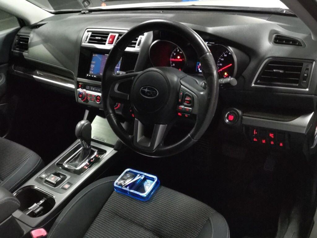 SUBARU OUTBACK 4WD BASE GRADE Image 3