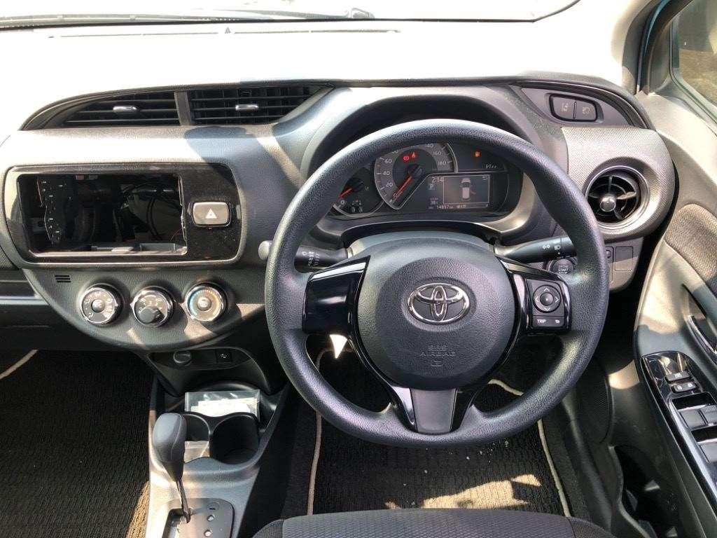 TOYOTA VITZ 1.3F LED EDITION Image 11