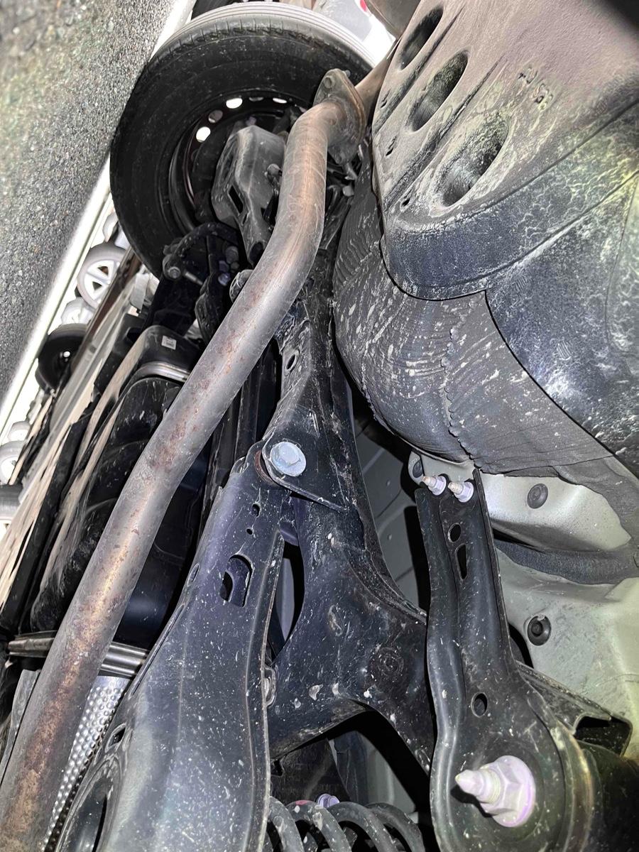 TOYOTA CAMRY X Image 19