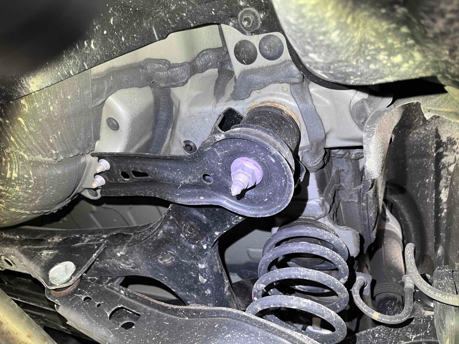 TOYOTA CAMRY X Image 18