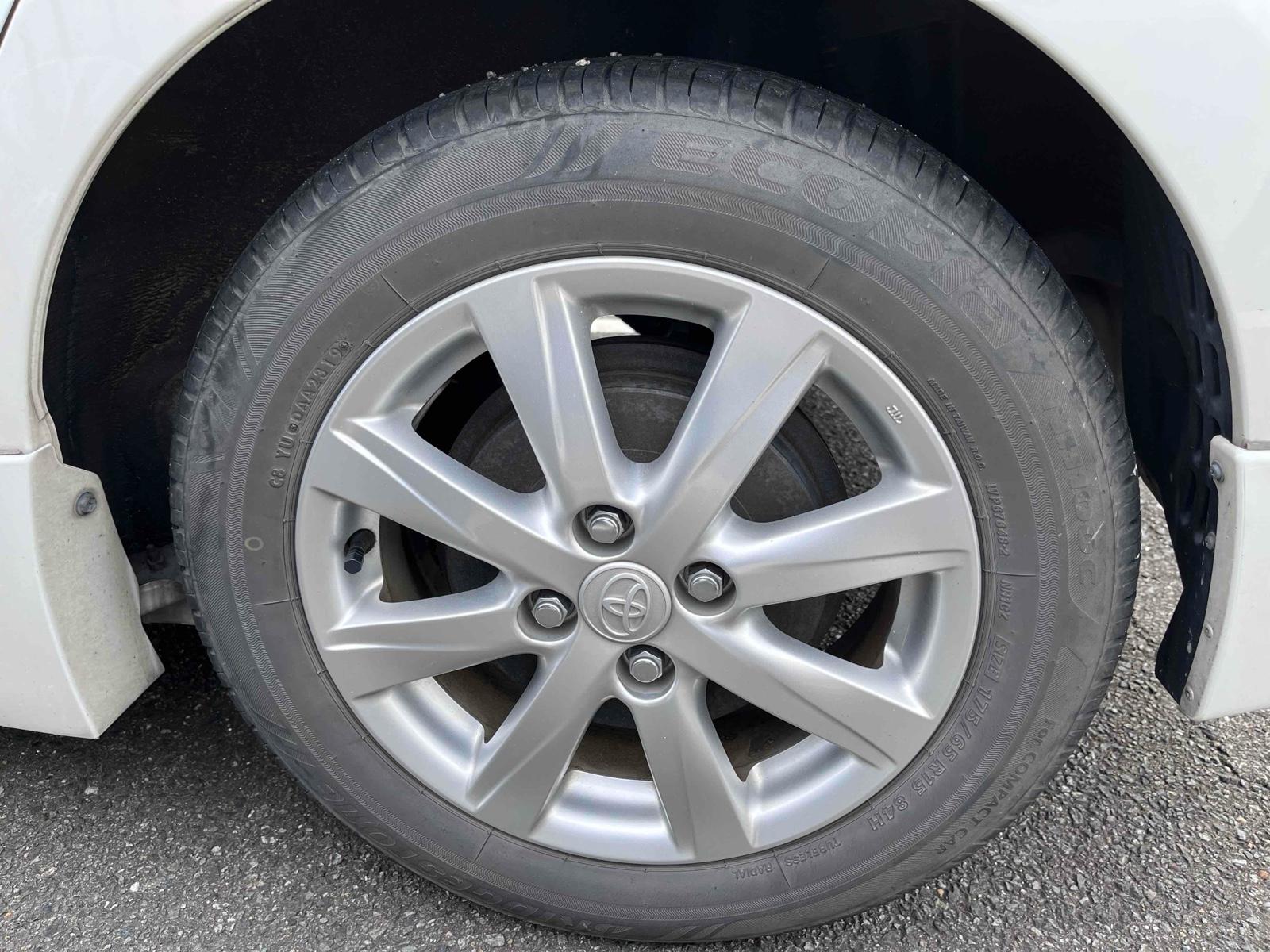 TOYOTA AQUA S STYLE BLACK Image 12