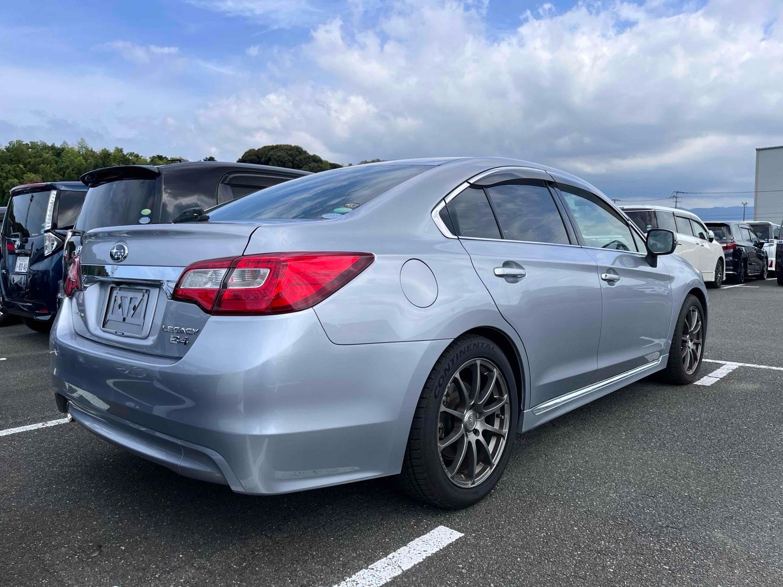 SUBARU LEGACY B4 LIMITED 4WD Image 2