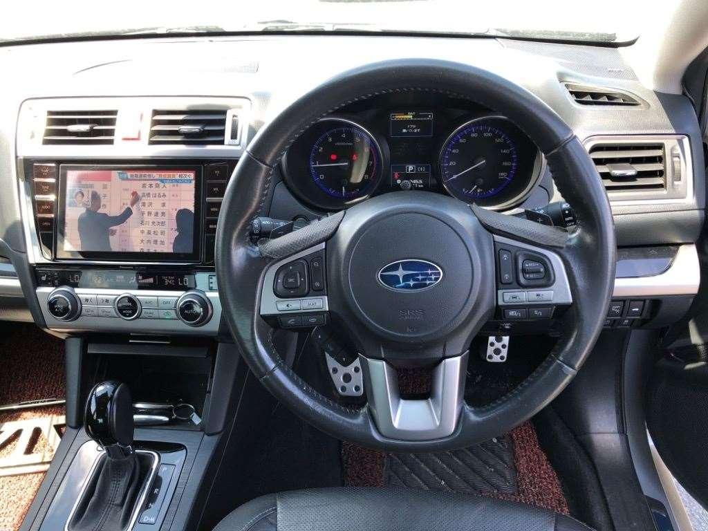 SUBARU LEGACY B4 LIMITED 4WD Image 8