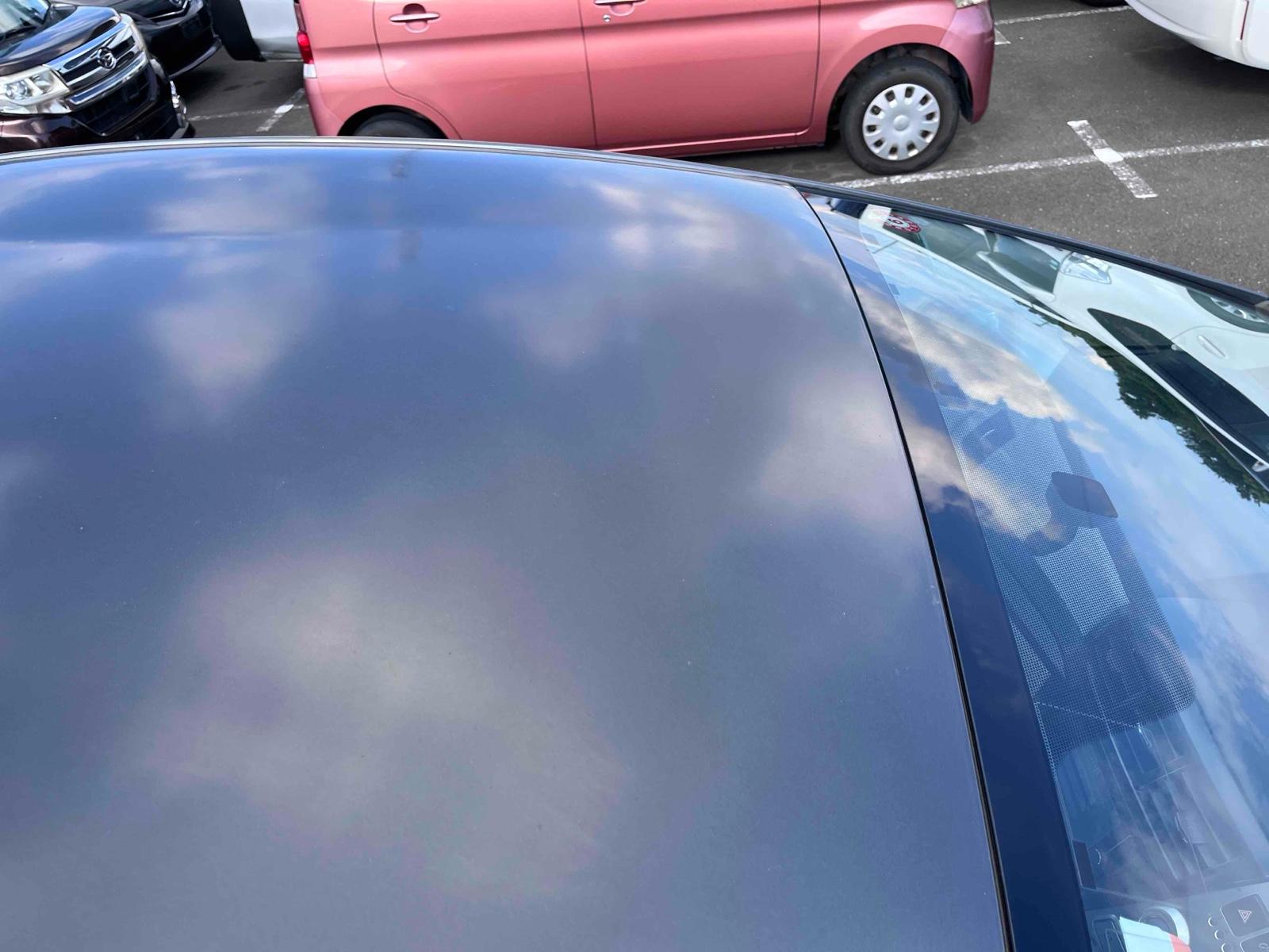 TOYOTA PRIUS ALPHA S Image 17