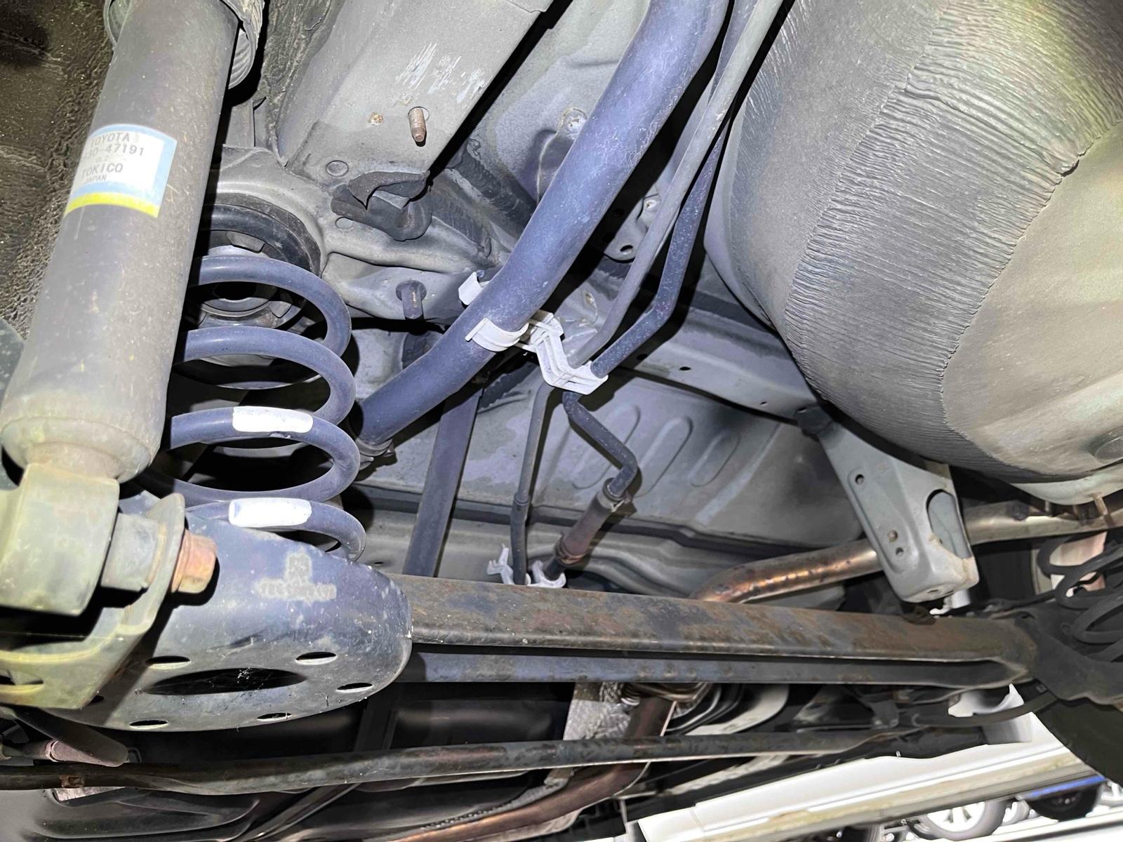 TOYOTA PRIUS ALPHA S Image 28