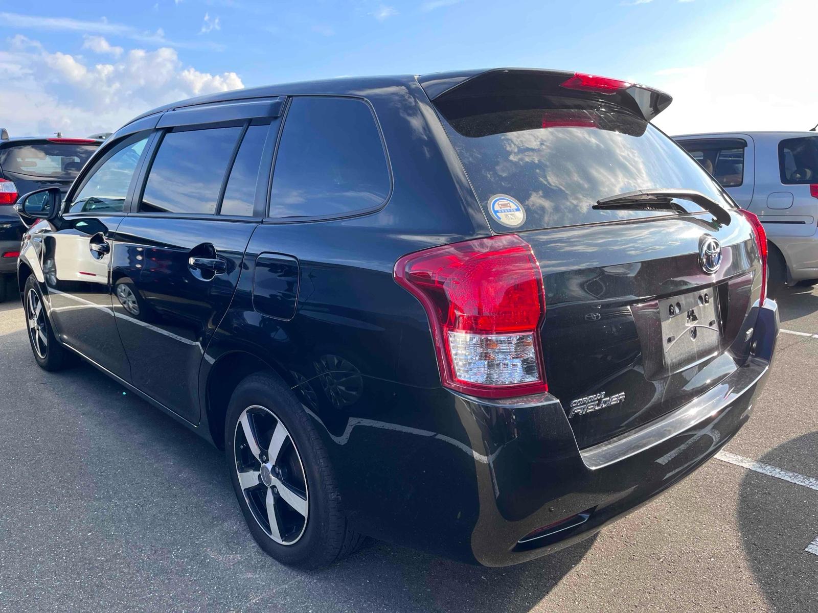 TOYOTA COROLLA FIELDER HYBRID G Image 10