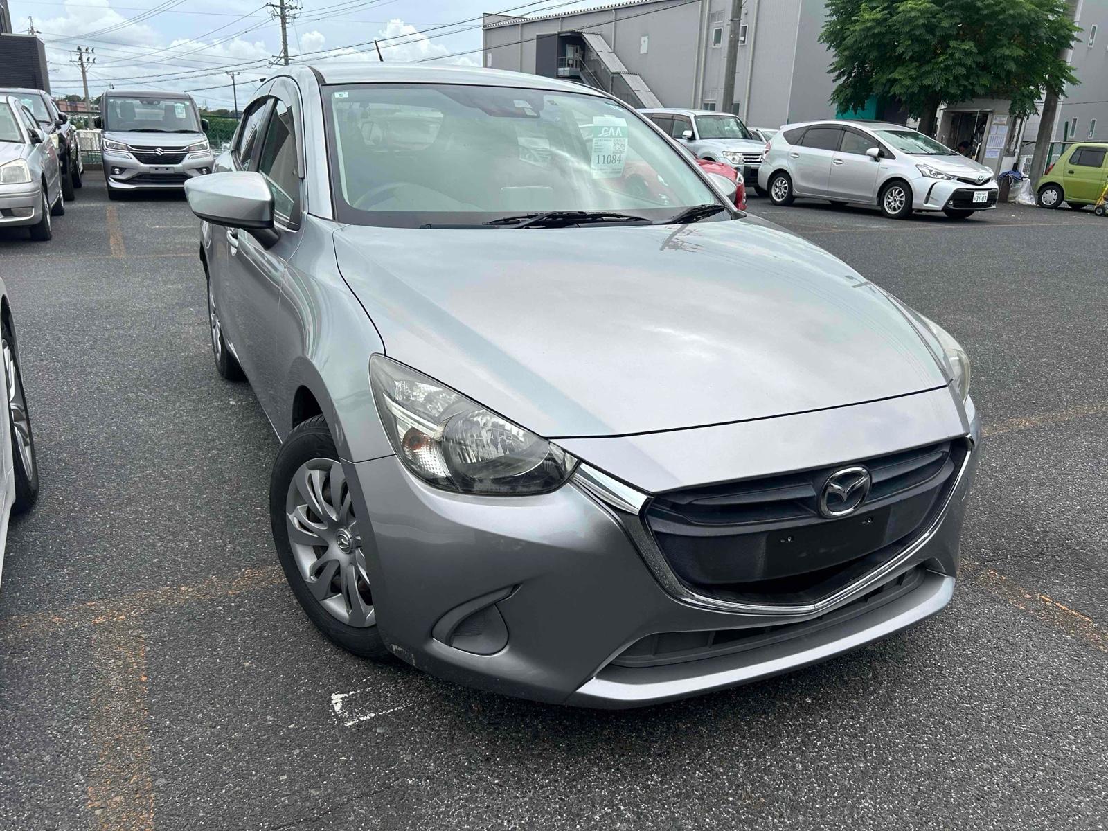 MAZDA DEMIO 13S Image 1