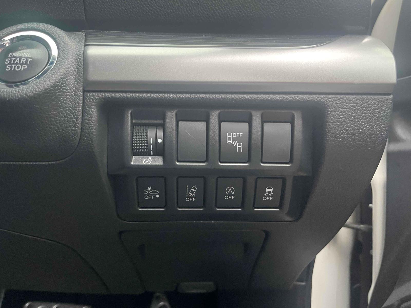 SUBARU OUTBACK 4WD B-SPORT Image 12