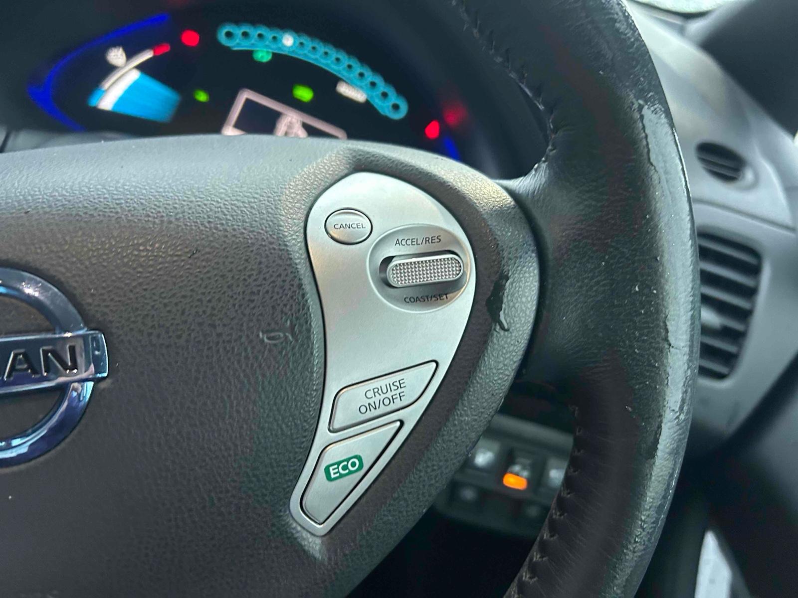 NISSAN LEAF 30G Image 21