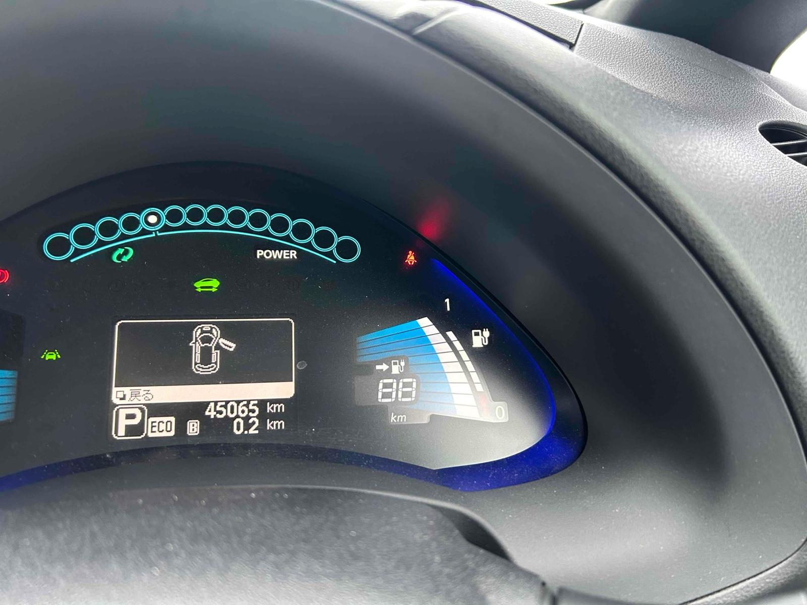 NISSAN LEAF 30G Image 10