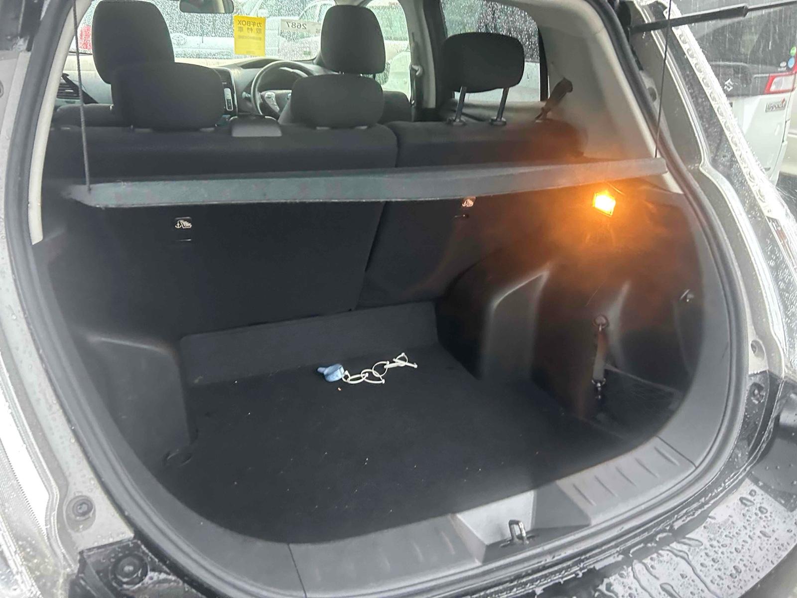 NISSAN LEAF 30G Image 16