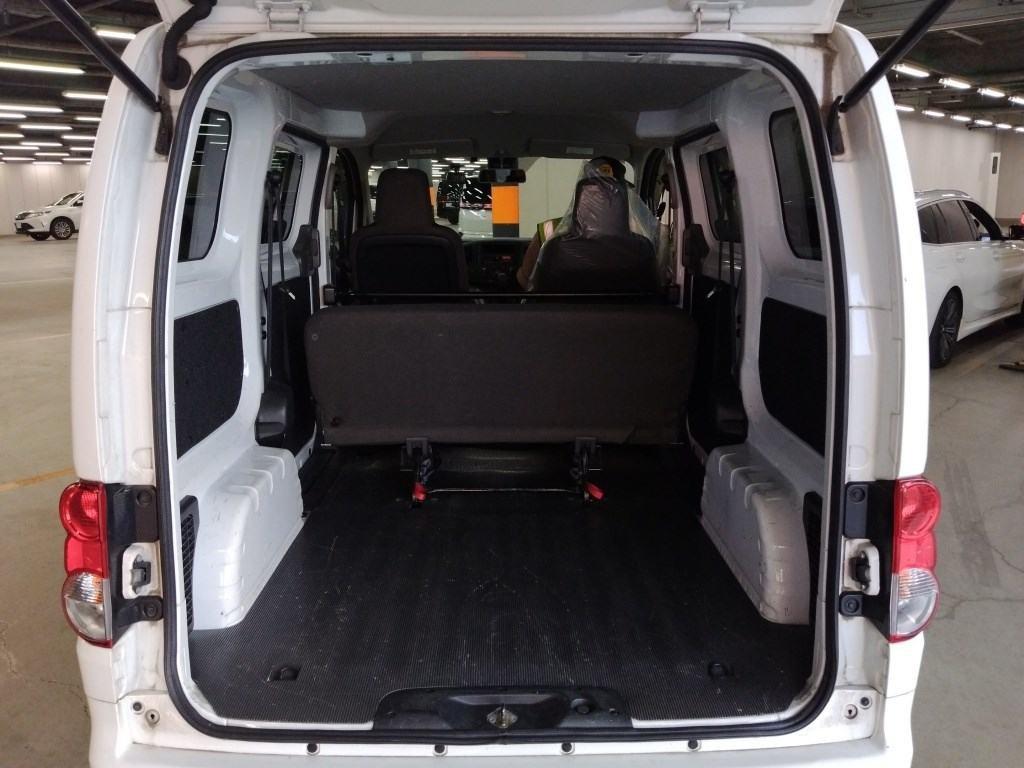 NISSAN NV200 VANETTE VAN VX Image 3
