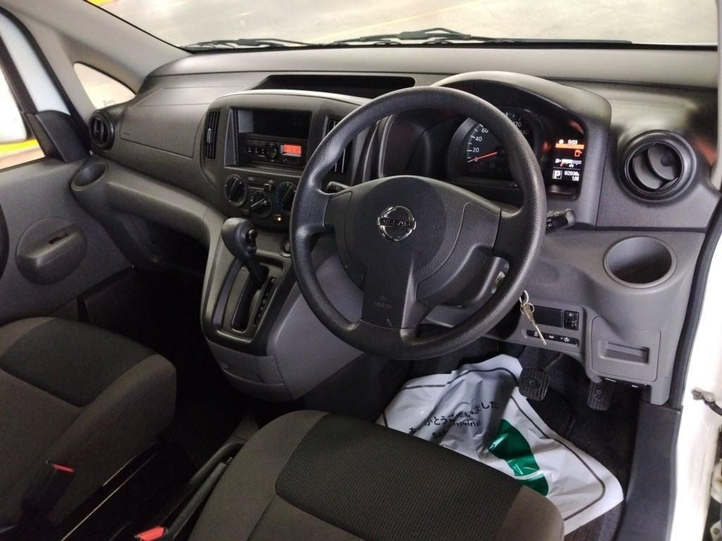 NISSAN NV200 VANETTE VAN VX Image 6