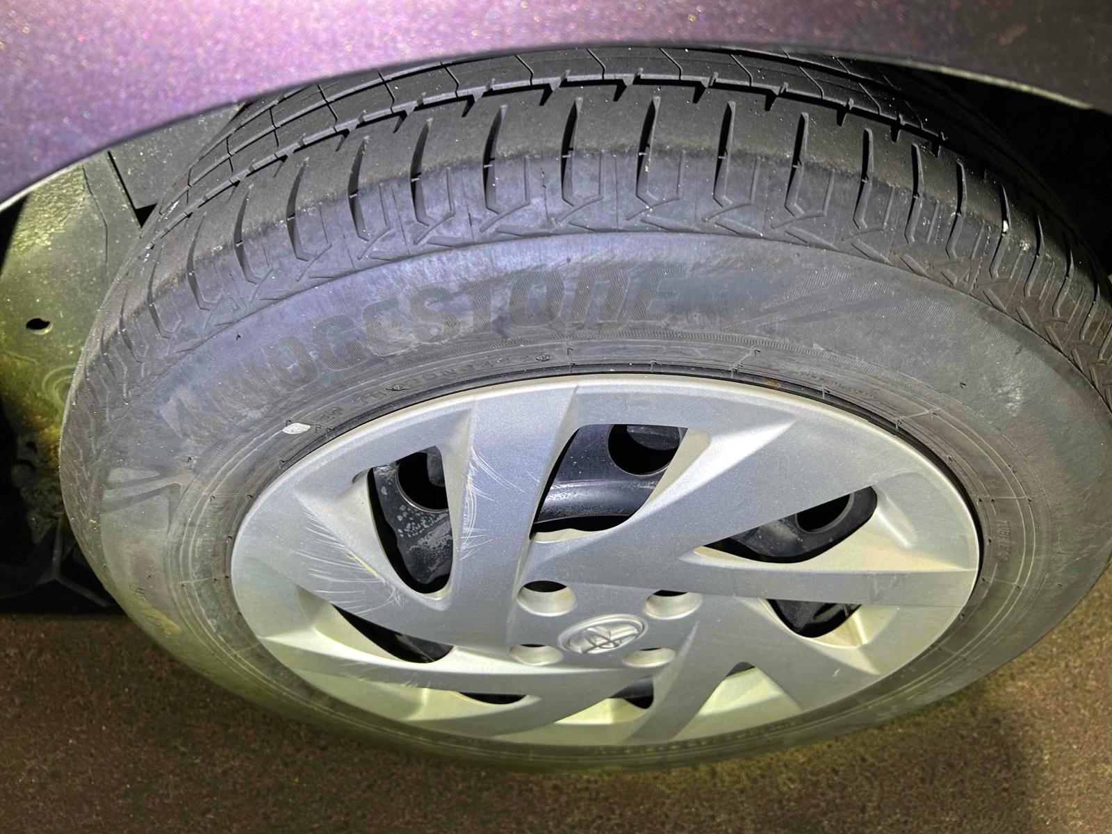 TOYOTA AQUA S Image 21