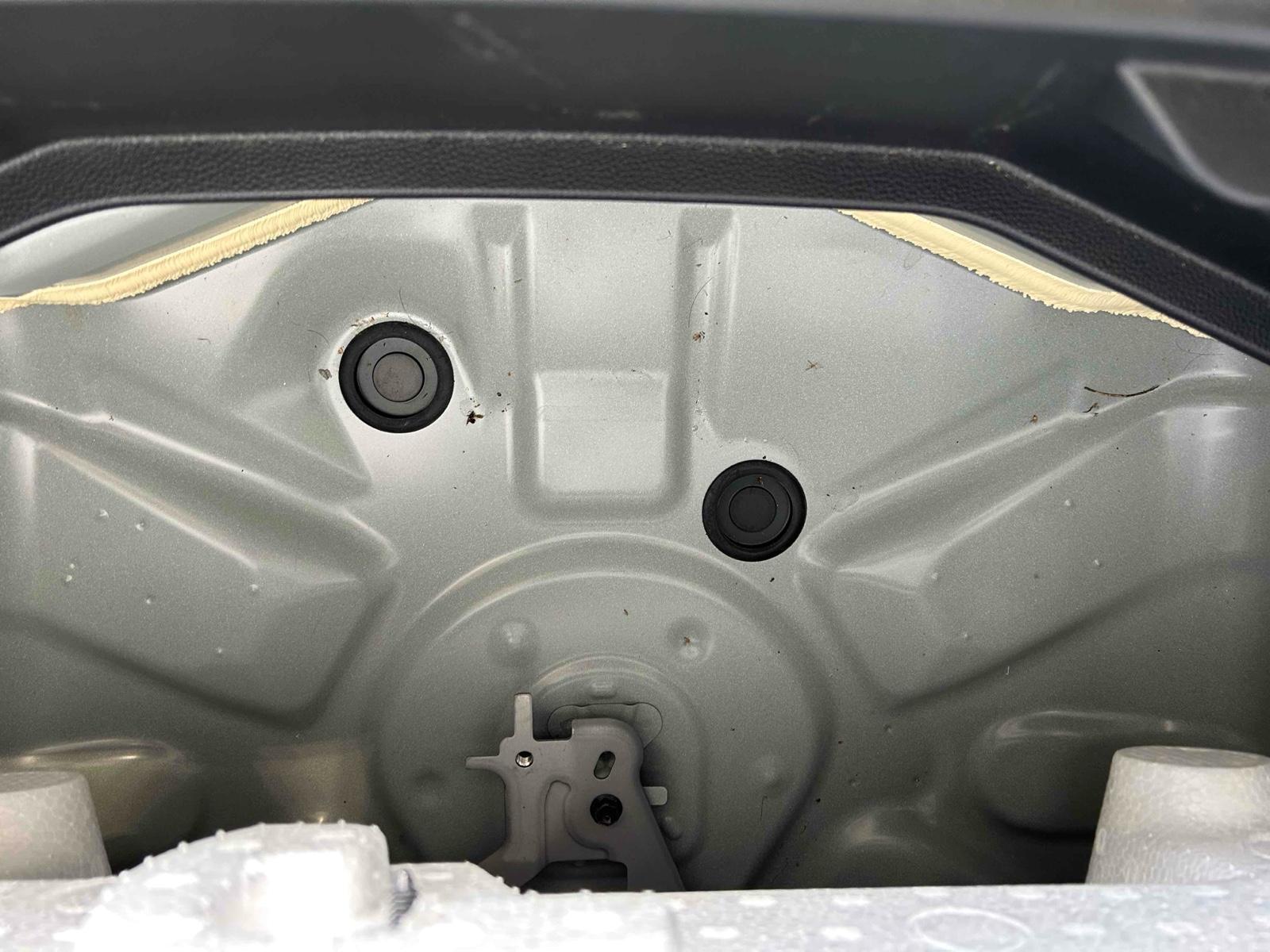 TOYOTA AQUA B Image 20
