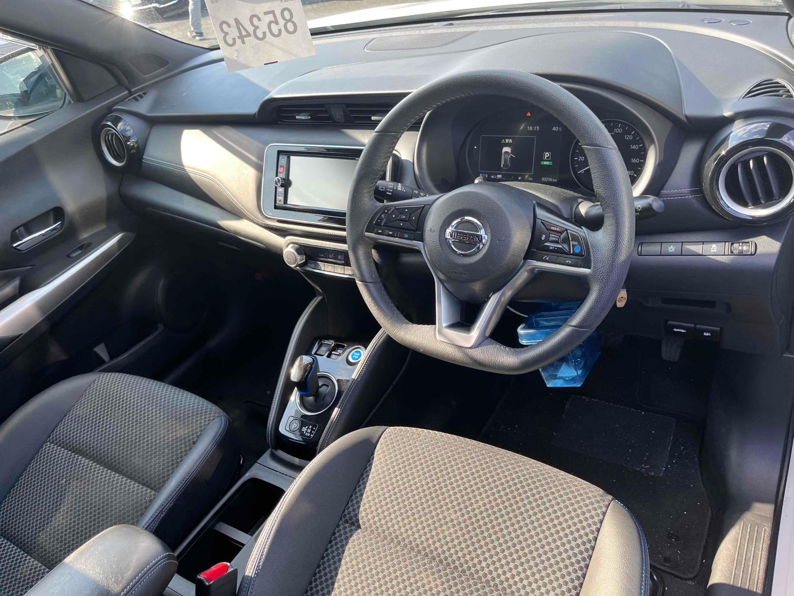 NISSAN KICKS 5D X Image 11