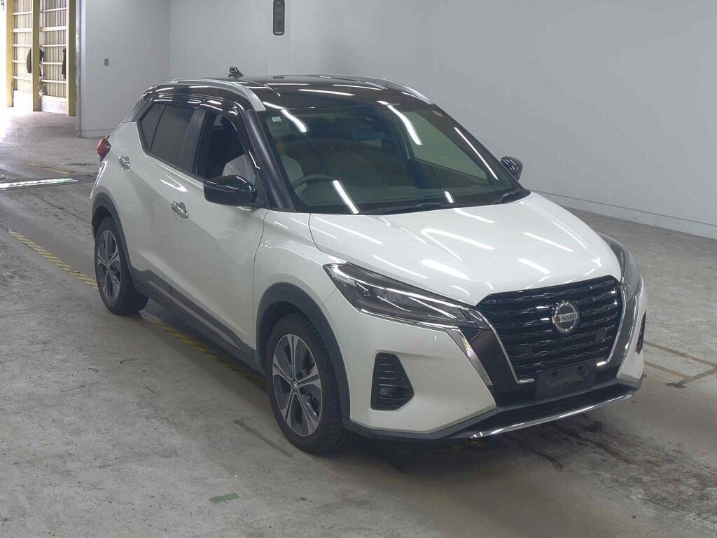 NISSAN KICKS 5D X Image 3